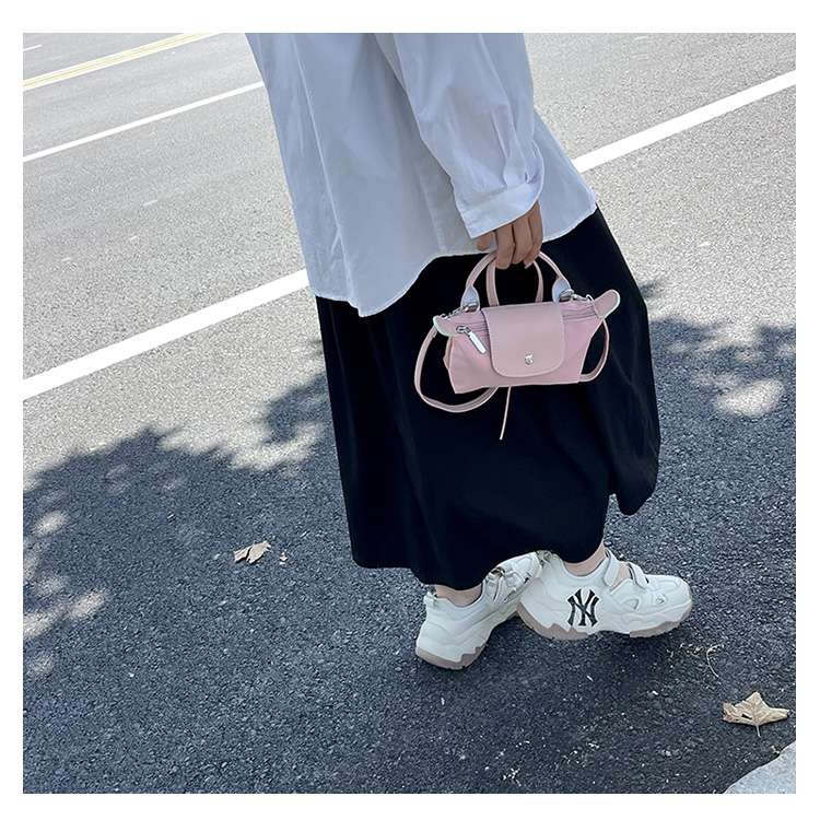 上品ミニポシェット