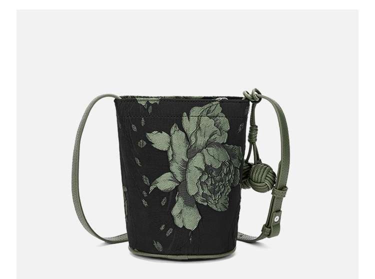 花柄刺繍入りポシェット