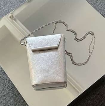 シンプル上品ミニポシェット