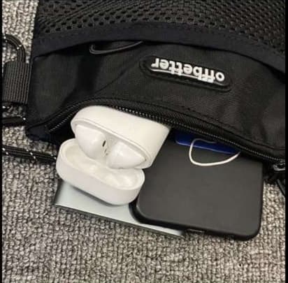 メッシュポケット付き多機能ポシェット