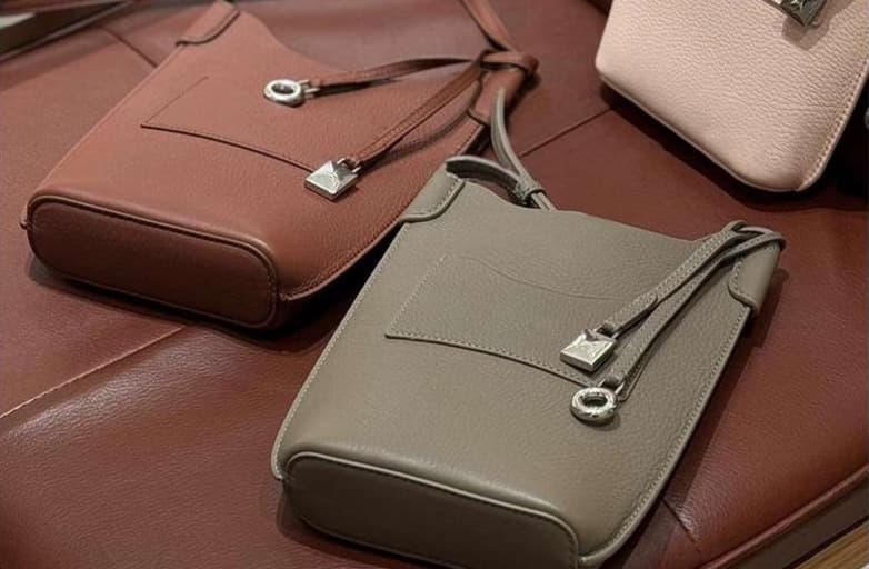 シンプル上品　ポシェット