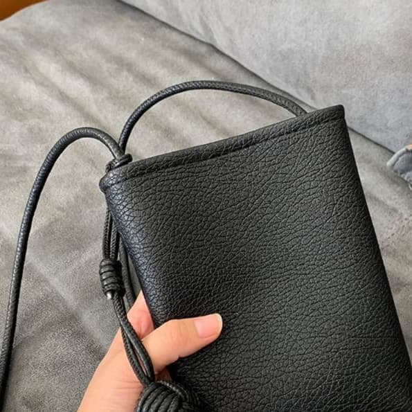 ポシェット　革様ミニポシェット