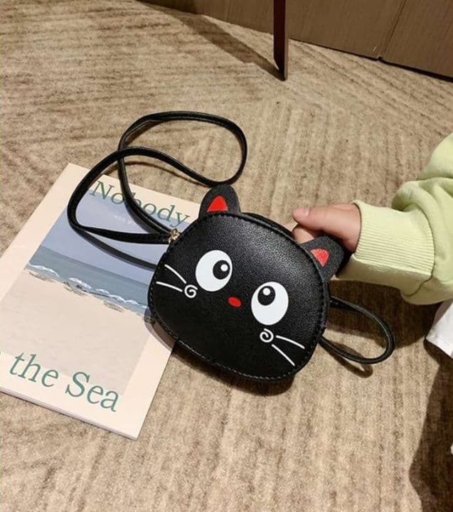 ポシェット　猫顔デザイン キッズポシェット