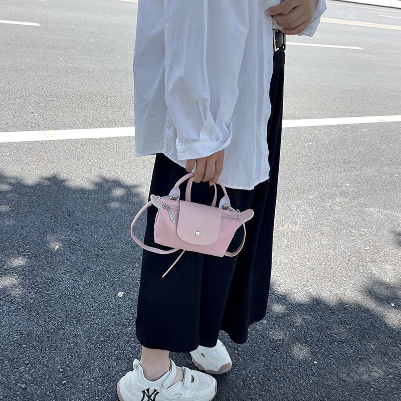 上品ミニポシェット