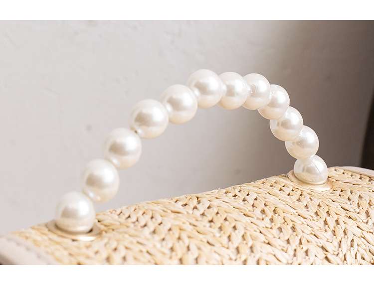 真珠ハンドル 籐編みポシェット