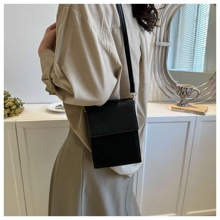 シンプルミニマル スマホポシェット