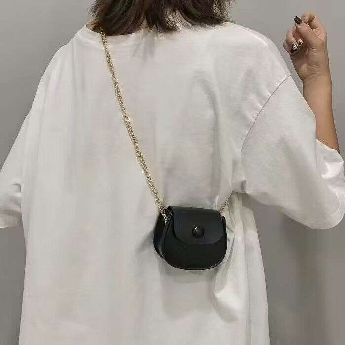 ポシェット　チェーンストラップ ミニポシェット