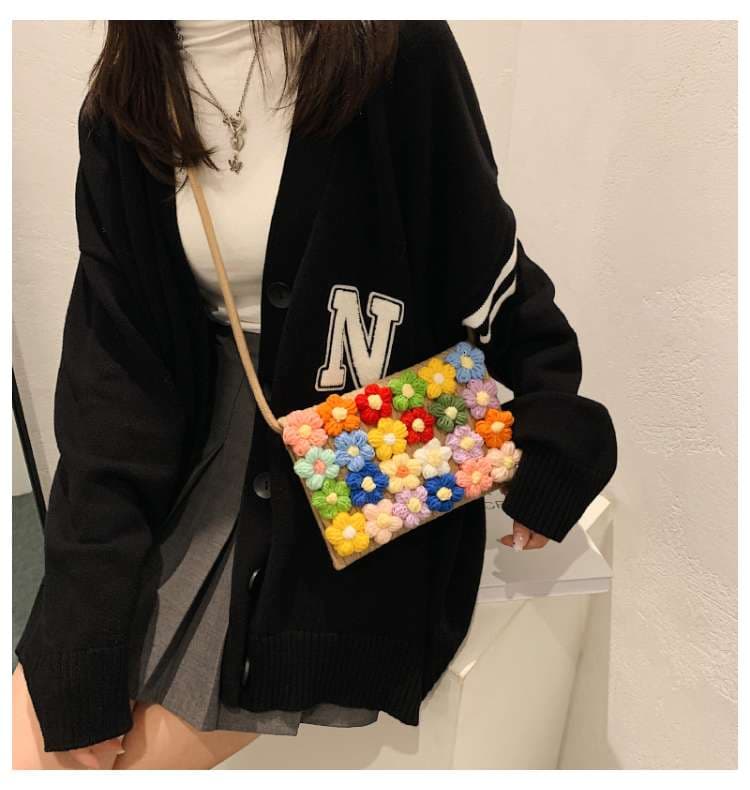 お花畑のポシェット