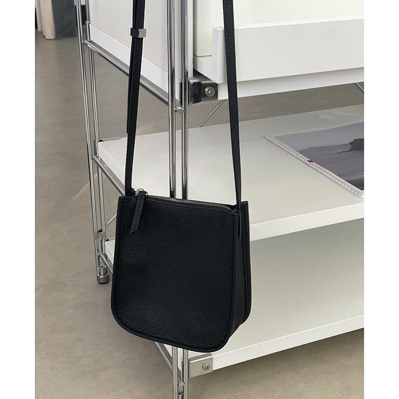 ポシェット　シンプルデザインポシェット
