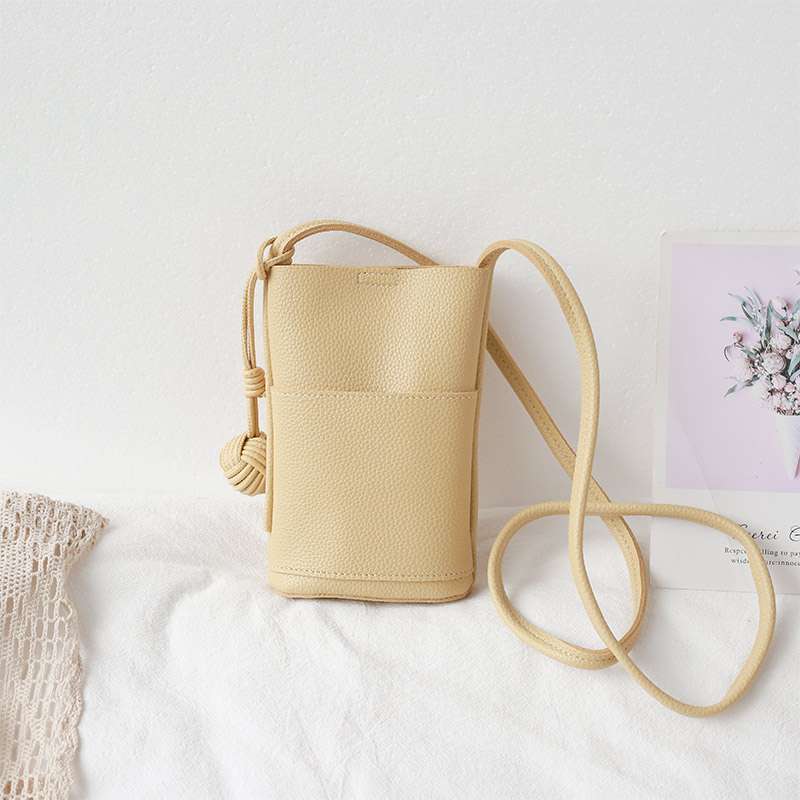 シンプルデザイン ミニポシェット