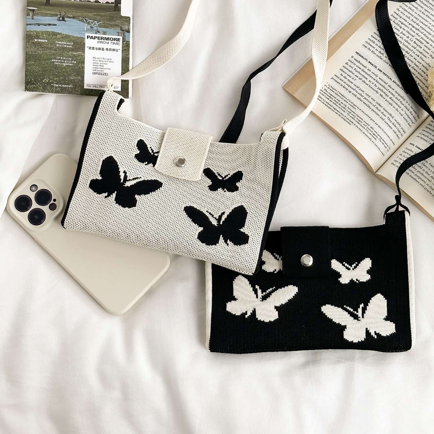 バタフライ刺繍入りミニポシェット