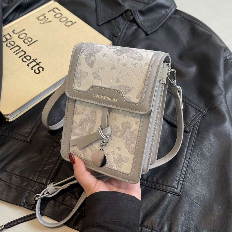 花柄刺繍入り多機能ポシェット