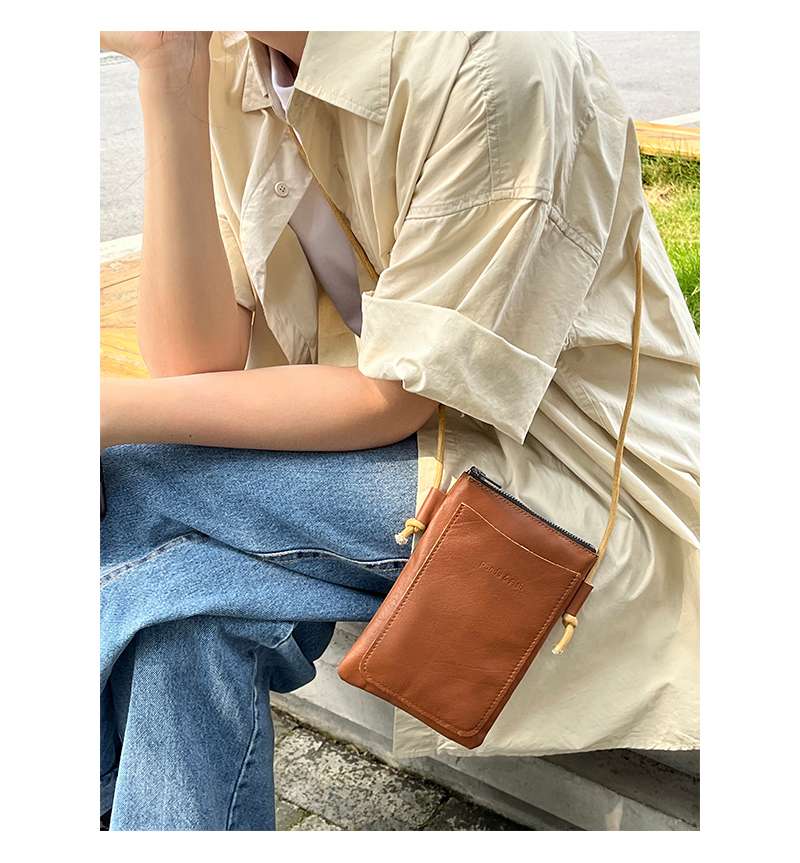 ミニマル シンプル スマホポシェット