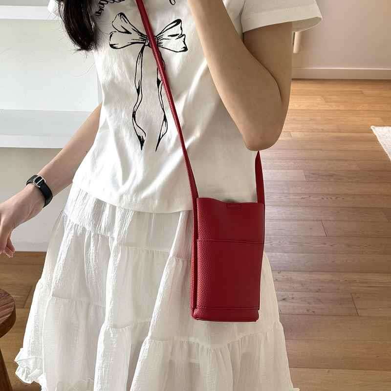 ポシェット　シンプル スマホポシェット