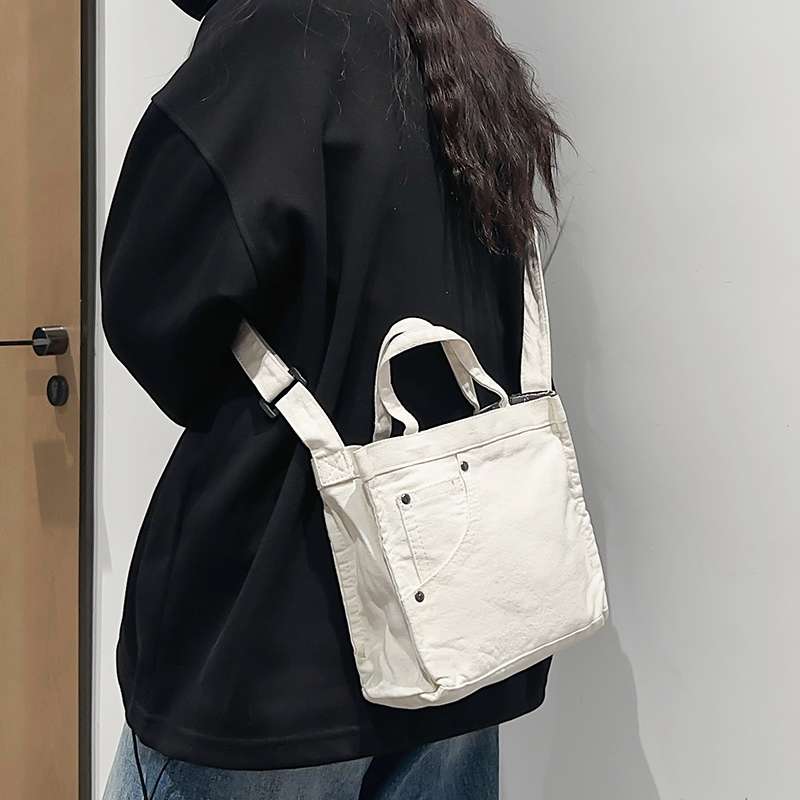 デニム風キャンバスポシェット