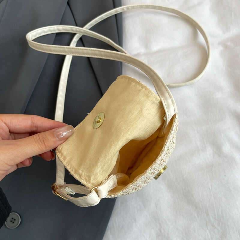 ポシェット　編み目模様ミニポシェット