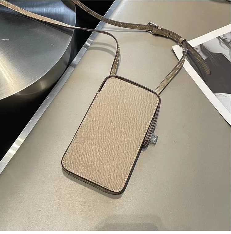 スマホ収納ミニショルダーポシェット
