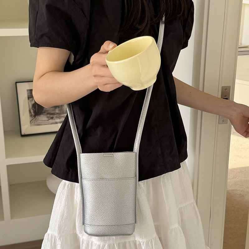 ポシェット　シンプル スマホポシェット