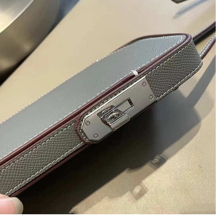 スマホ収納ミニショルダーポシェット