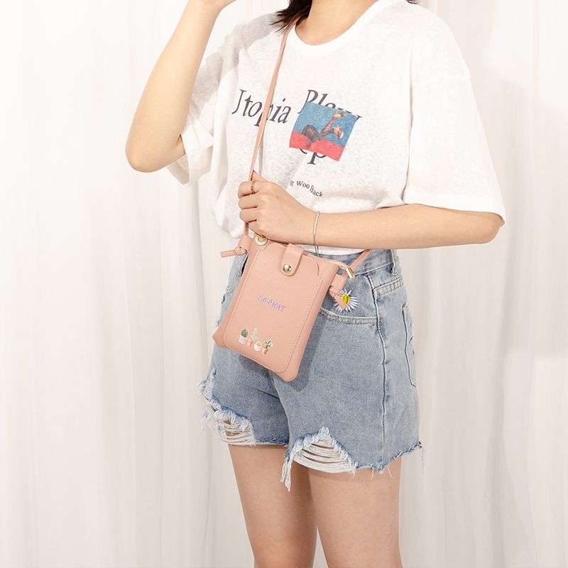 シンプル可愛いミニポシェット
