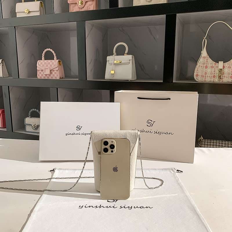 高級感あふれるスマホ専用ミニポシェット