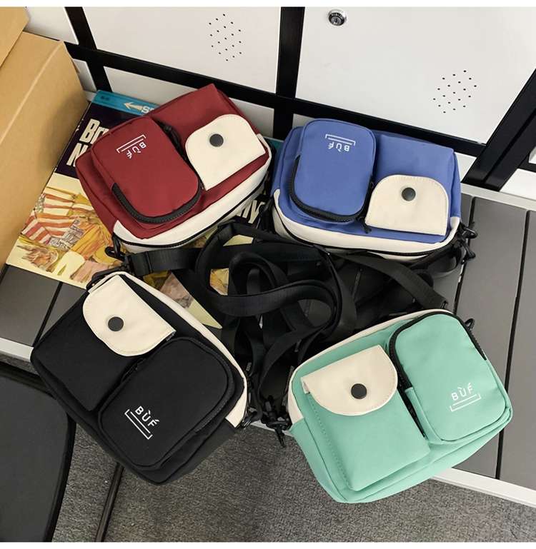 ポシェット　収納力ある多機能ポシェット