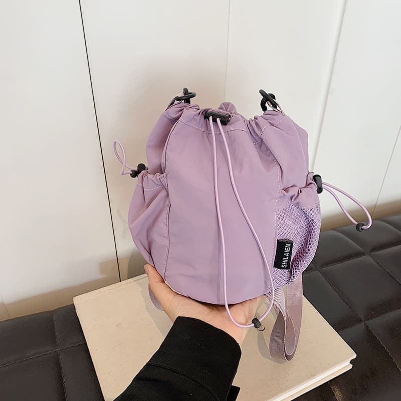 ポシェット　軽量 巾着型ミニバケットポシェット