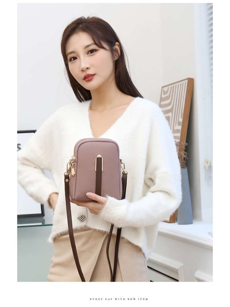 ポシェット　上品でシンプルデザイン ポシェット
