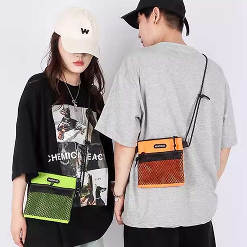 ポシェット　メッシュポケット付きミニポシェット