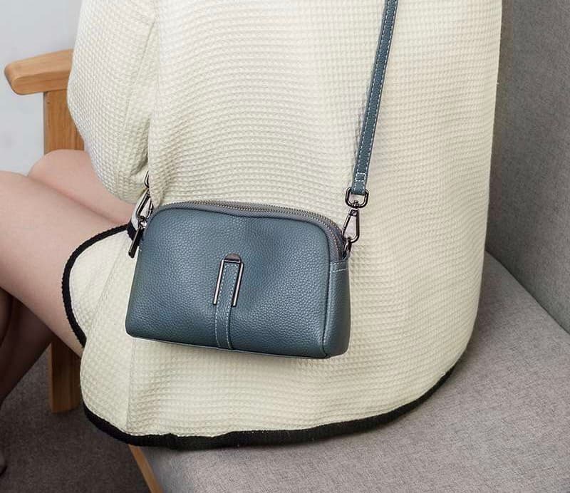 シンプル上品 ミニポシェット