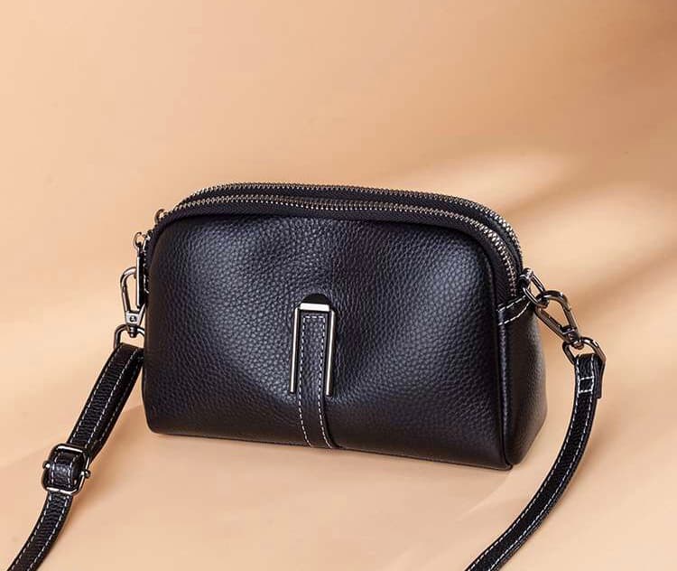 シンプル上品 ミニポシェット