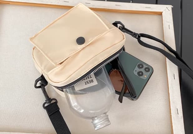 ミニマル スマホポシェット