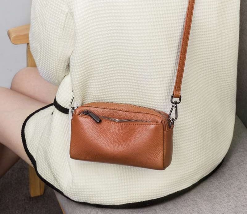 シンプル上品ポシェット