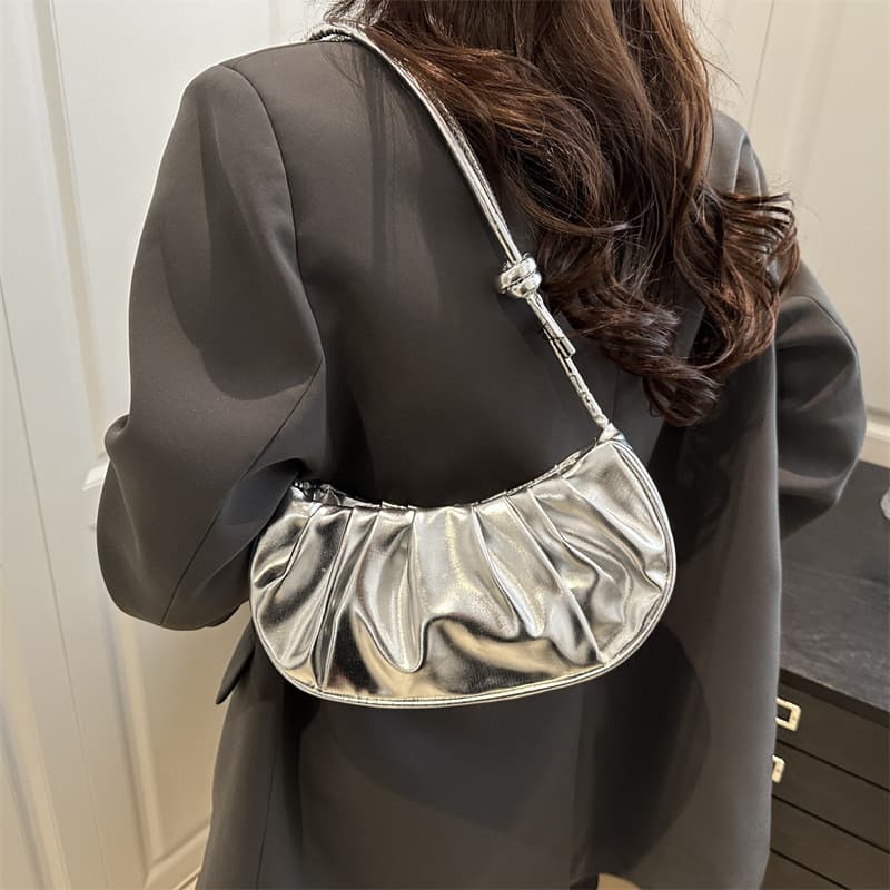 ポシェット プリーツハーフムーンポシェット