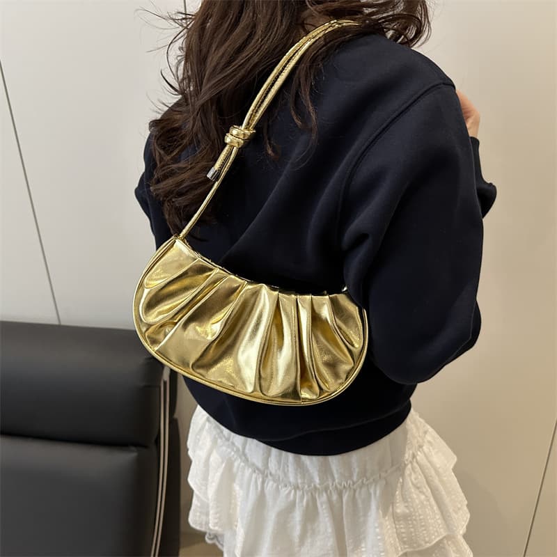 ポシェット プリーツハーフムーンポシェット